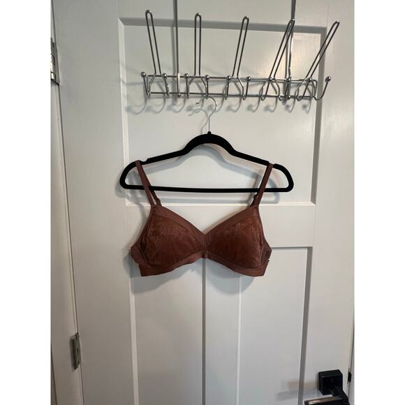 Soma‎ Lightest Lift Wireless Bra 36B Taupe Unlined Convertible Strap Lace Detail - Picture 4 of 9